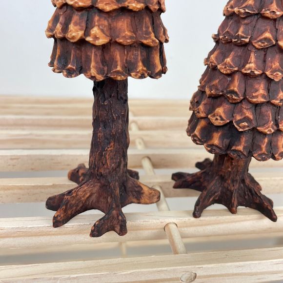 Dept 56 Heritage Village Set of 2 Pine Cone Trees Brown Resin 52213‎ Christmas - Picture 4 of 6